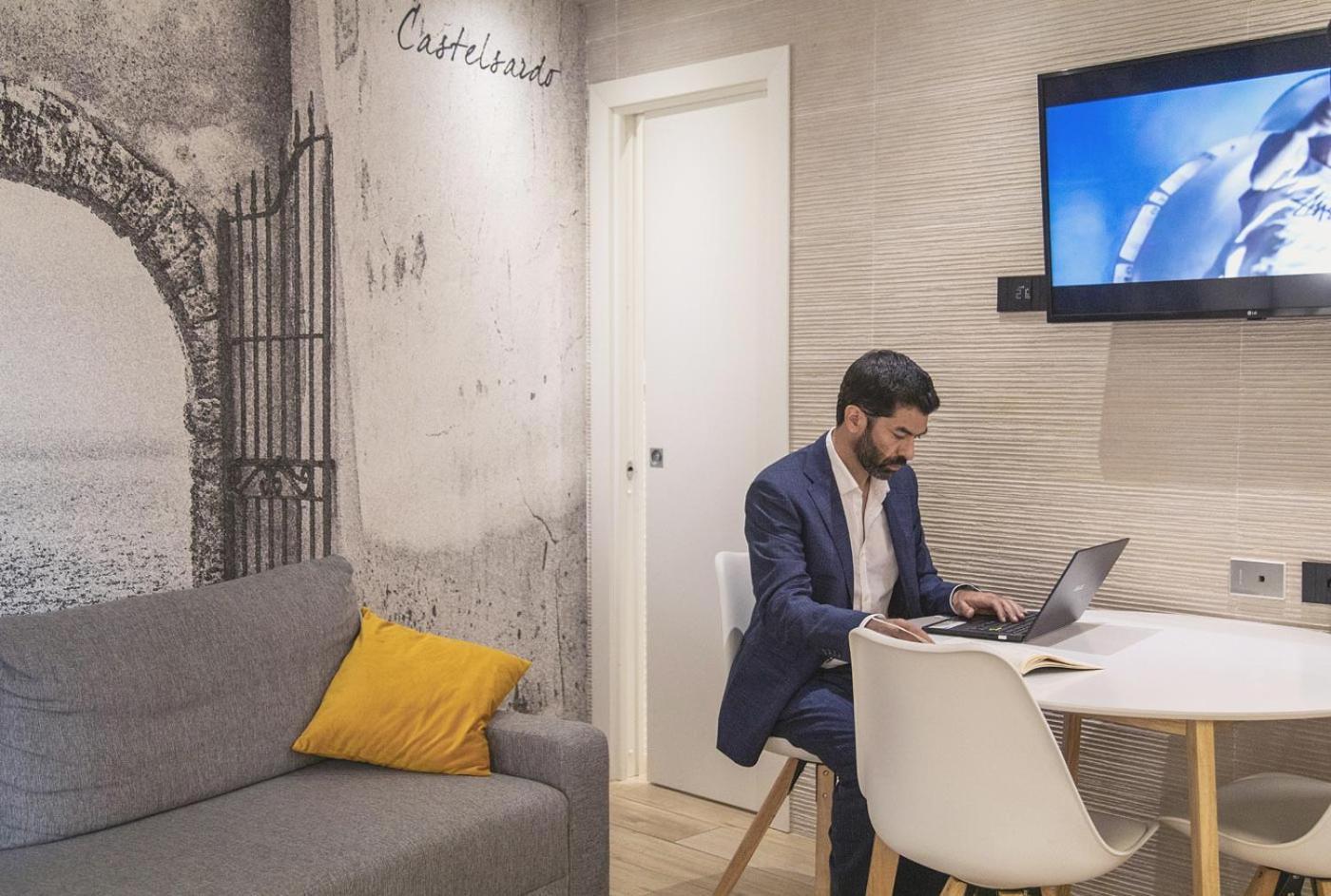 Eleonore Elegant Rooms Cagliari Exterior photo